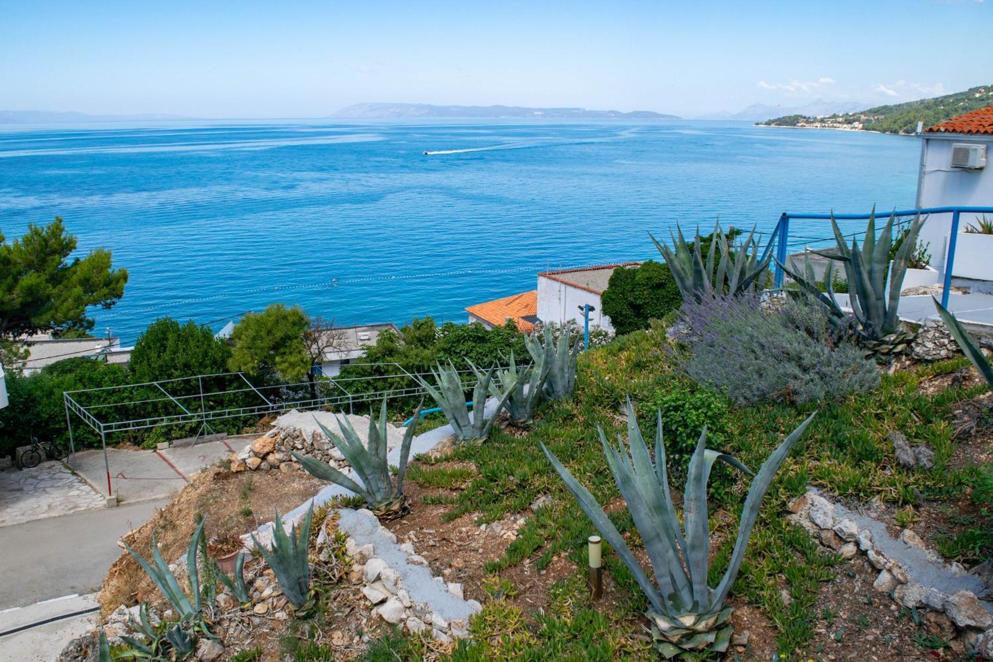 Beach Hotel Drasnice Bagian luar foto