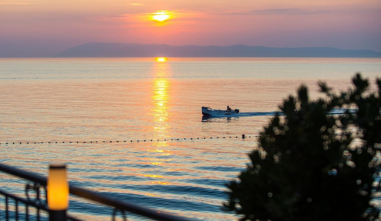 Beach Hotel Drasnice Bagian luar foto